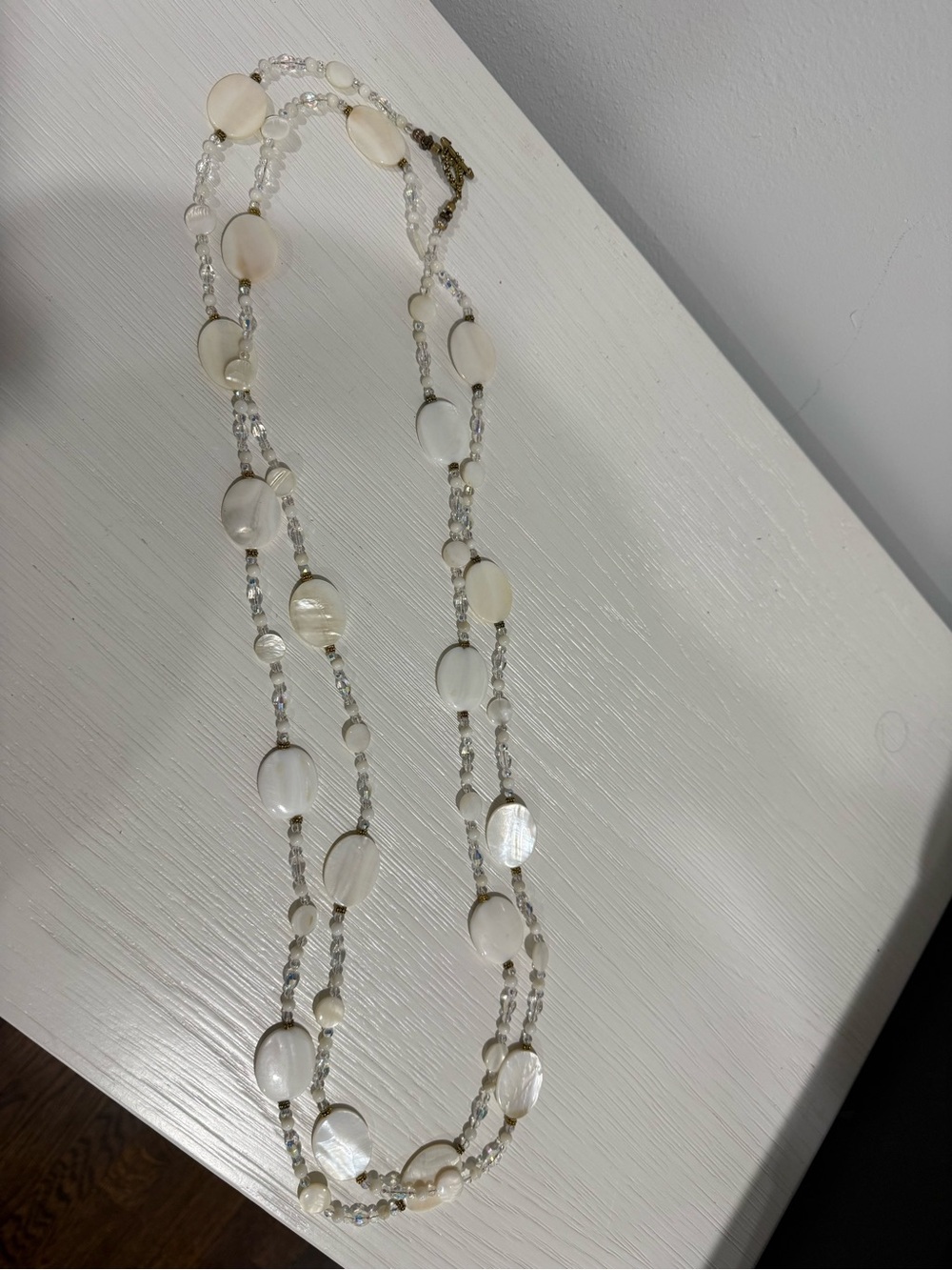 Elegant White Mother-of-Pearl Beaded Necklace